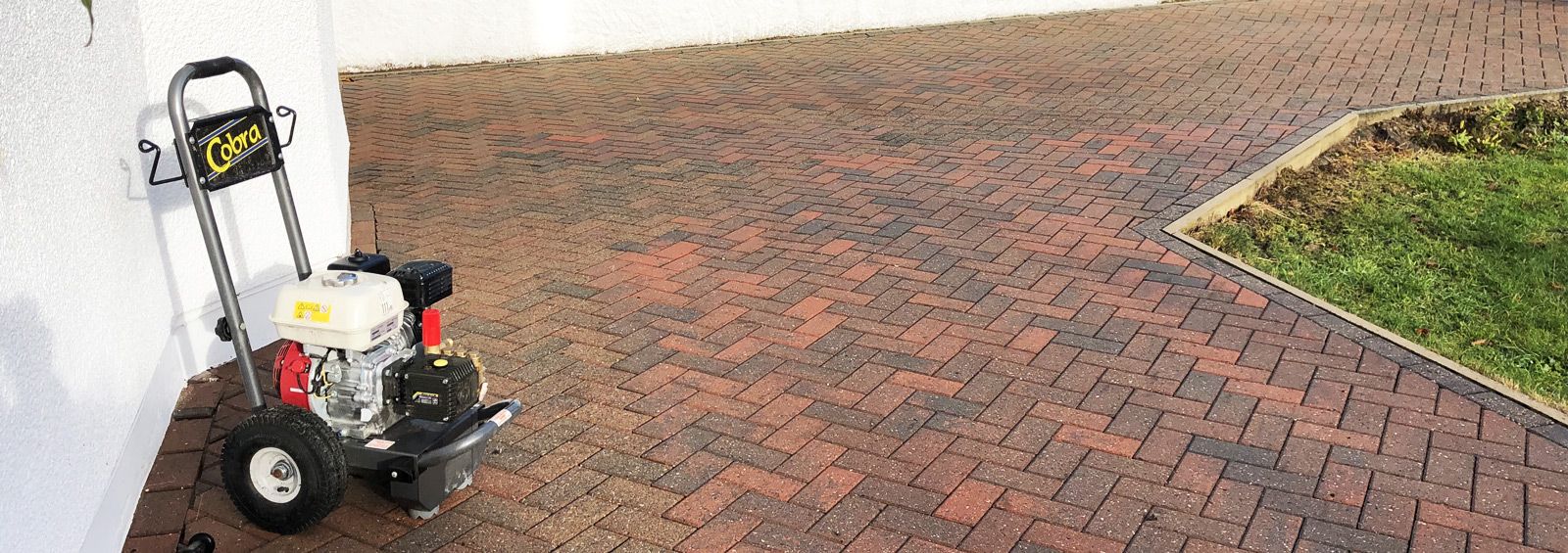 Monoblock driveway cleaning Conwy